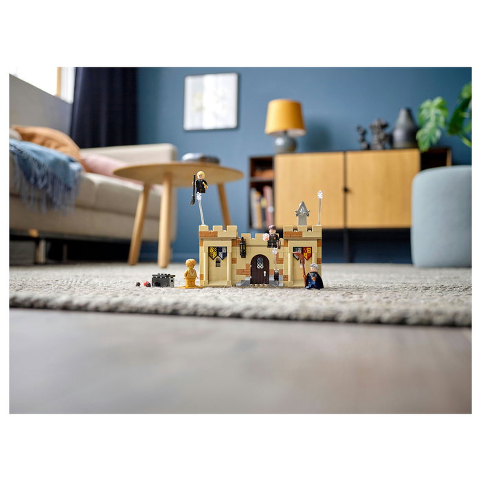 LEGO Harry Potter Hogwarts: Primera Lección de Vuelo 76395 Set de Construcción con 4 Mini Figuras, 264 Piezas, para 7 Años o Más