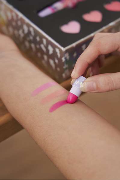 Wow Generation Maletín de Maquillaje Glam and Go con 23 Piezas - Incluye Sombras, Brillos, Espejo y Pintalabios