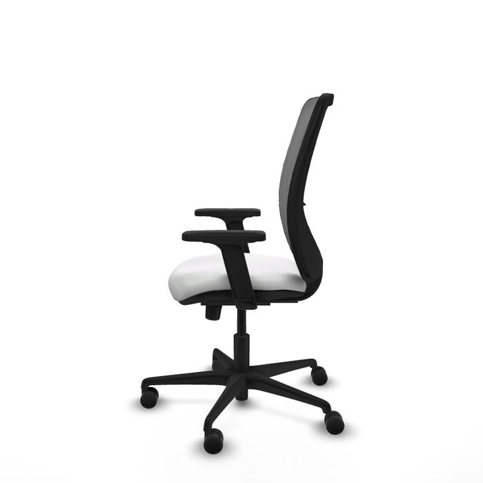 Silla de oficina Zulema con mecanismo Sincro tapizada con Tela color Blanco y malla color Gris. Equipada con lumbar 1D, Brazos 2D y Ruedas 65mm nailon