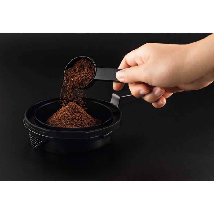 Krups KM4682 Cafetera de Filtro 1L, 850W, Blanca, con Apagado Automático y Filtro de Agua, Color Blanco