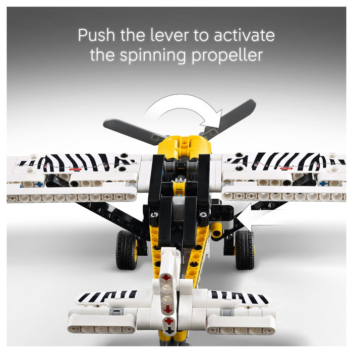 LEGO Technic 42198 Bush Plane LEGO Technic 42198 Bush Plane