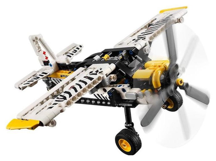 LEGO Technic 42198 Bush Plane LEGO Technic 42198 Bush Plane