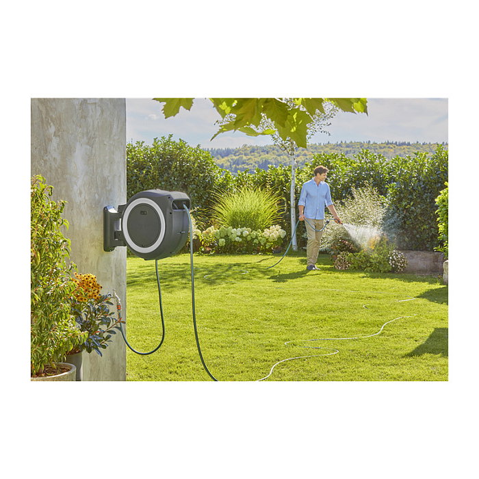 Gardena P4A S w 40m 2.5Ah/18V Enrollador de manguera con batería XXL para pared, 40 m, Negro