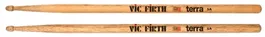 Vic Firth Baquetas American Classic Terra 5A Nogal Americano Punta Madera Calidad Profesional Ideal para Bateristas