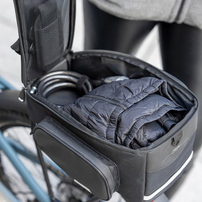 XLC Bolsa portabultos BA-M05 forma plana 10 litros con bolsillo exterior y adaptador 5 en 1