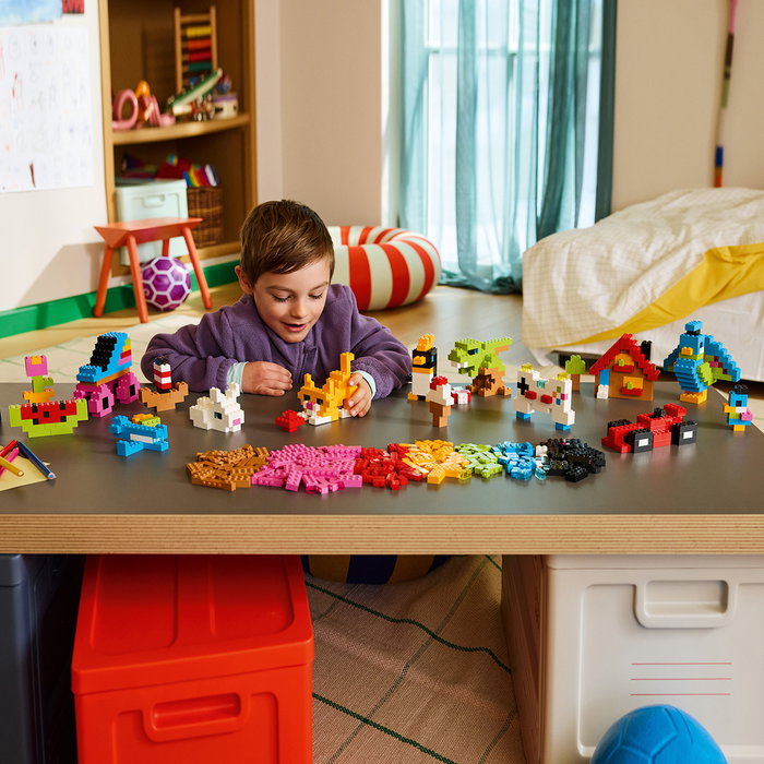 Lego Classic Ladrillos Creativos a Todo Color 11045 - Set de Construcción con 820 Piezas para Niños de 5+ Años