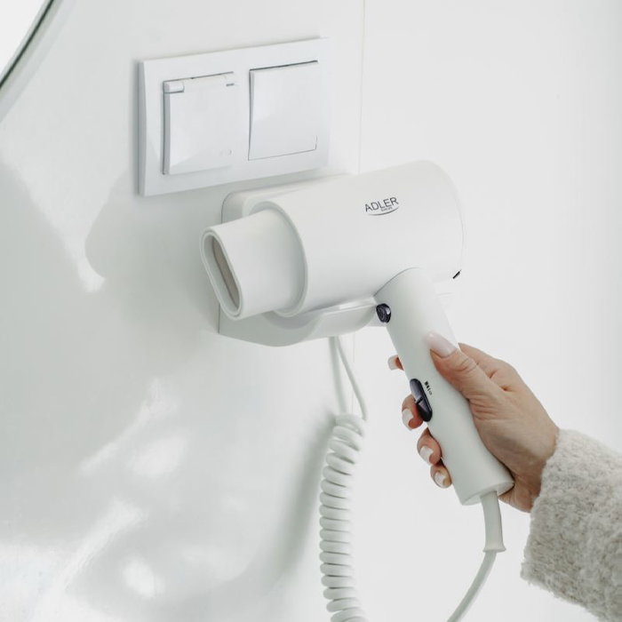 ADLER SECADOR DE PELO PROFESIONAL 2000W CON SOPORTE DE PARED Y 3 TEMPERATURAS