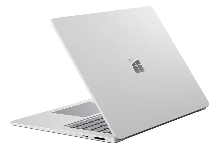 Microsoft Surface Laptop 13,8 pulgadas Intel Core Ultra 7 32GB 512GB Platino