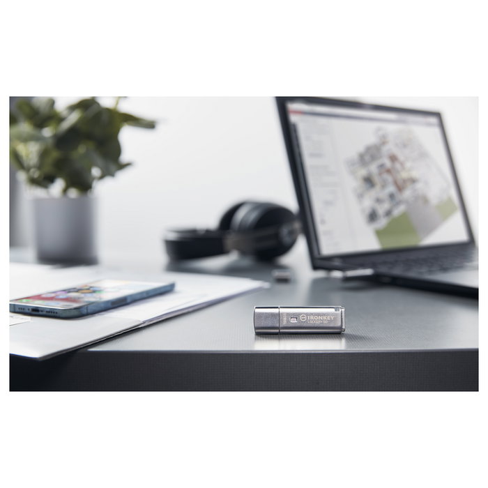 Kingston IronKey Locker+ 50 128GB IKLP50 USB 3.2 con cifrado AES de 256 bits