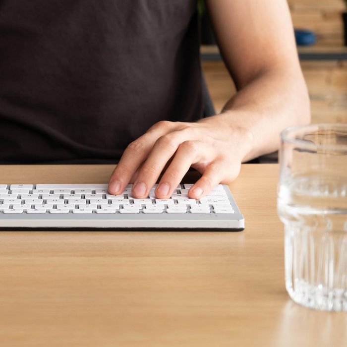 R-Go Tools Teclado Ergonómico Compacto Break, Bluetooth, QWERTY UK, Blanco con Software de Descanso R-Go Tools Teclado Ergonómico Compacto Break, Bluetooth, QWERTY UK, Blanco con Software de Descanso