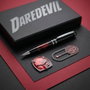 Cerdá Set de Regalo Marvel Daredevil con Bolígrafo, Pin y Marcador