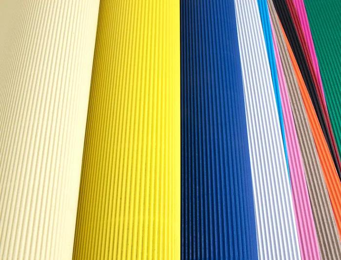 Liderpapel Cartón Ondulado 320 g - Hoja 50 x 70 cm, Color Azul