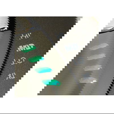 Evoluent BakkerElkhuizen4 Ratón Vertical Ergonómico Derecho, Láser, 2600 DPI, 6 Botones Programables, Negro/Gris/Plata