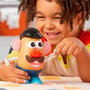 Playskool Mr. Potato Head F9417 Set de juguete con 12 accesorios y almacenamiento, multilingüe (inglés, francés, alemán, italiano, portugués, español)