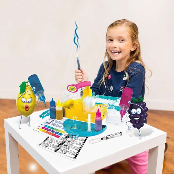 Crayola Laboratorio de Rotuladores Olorosos Neón ¡Inventa Tus Colores! Edad Mínima 8 Años Crayola Laboratorio de Rotuladores Olorosos Neón ¡Inventa Tus Colores! Edad Mínima 8 Años