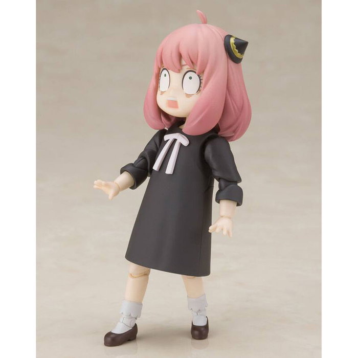 TAMASHII NATIONS Figura SH Figuarts Anya Forger Spy x Family articulada 8cm