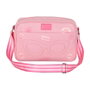 Barbie Bolso Bandolera Fashion Travel Rosa - Compartimento Principal y Bolsillo Frontal con Imán, Forro Interior con Cremallera, Dimensiones 10 x 31 x ସ.