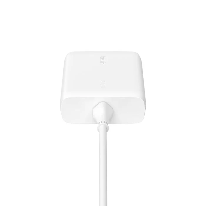 Belkin BoostCharge Pro Cargador de Pared GaN 200W con 4 Puertos USB-C, Carga Rápida PD 3.1 para Portátil MacBook, iPhone, Galaxy, iPad, Cable CA 1.5m, Blanco