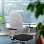 PIQUERAS Y CRESPO Silla de oficina Cilanco con mecanismo Sincro/Traslack Turquesa y Blanco