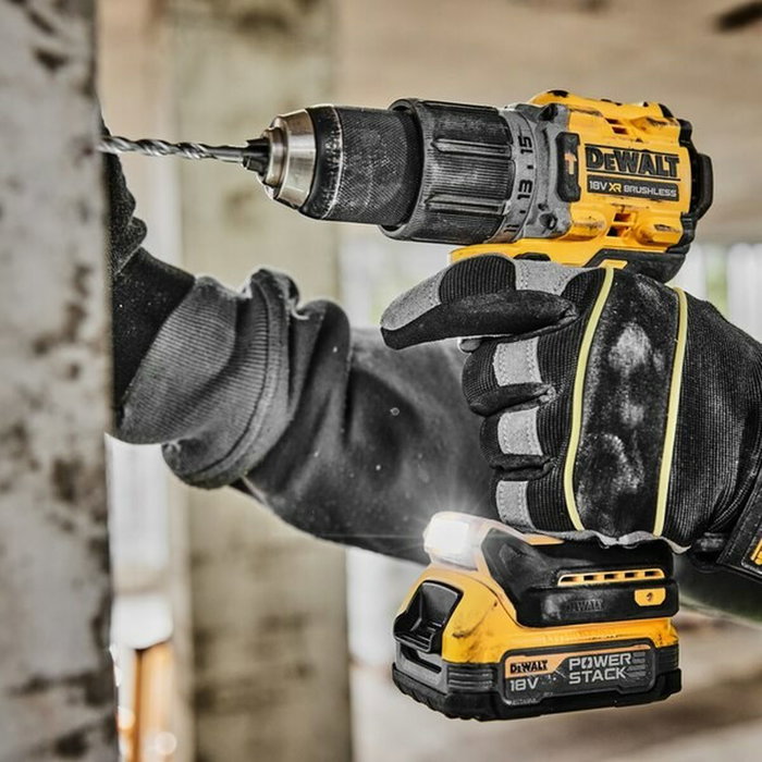 DeWalt Taladro Percutor Compacto DCD805E2T-QW 18V con 2 Baterías POWERSTACK y Cargador