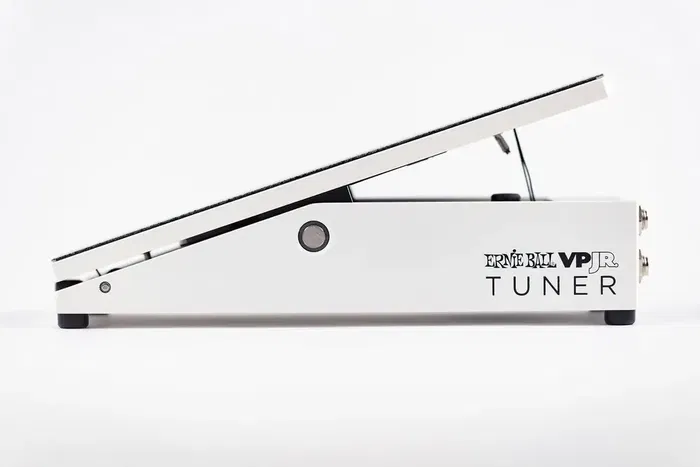 Ernieball Pedal Volumen Junior VPJR con Afinador (Pantalla Táctil) - Blanco Ernieball Pedal Volumen Junior VPJR con Afinador (Pantalla Táctil) - Blanco