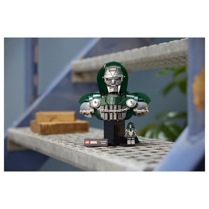 LEGO Marvel Busto del Doctor Doom 76345