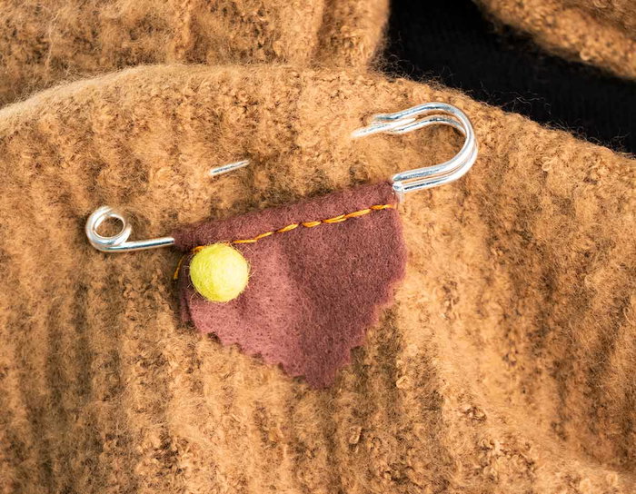 Innspiro Aguja broche metálica dorada 75,0x15,0mm, 2u.