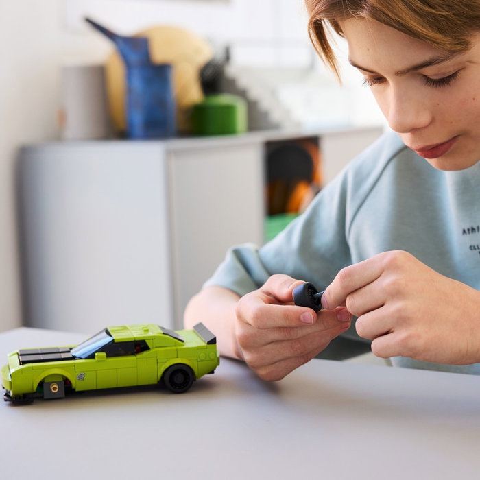LEGO Speed Champions Dodge Challenger SRT Hellcat 77237 LEGO Speed Champions Dodge Challenger SRT Hellcat 77237