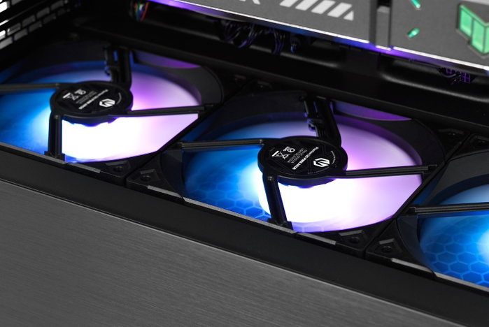 Komputronik Level UP [E19] Ryzen 7 7800X3D RTX 5070 Ti 64GB 4TB