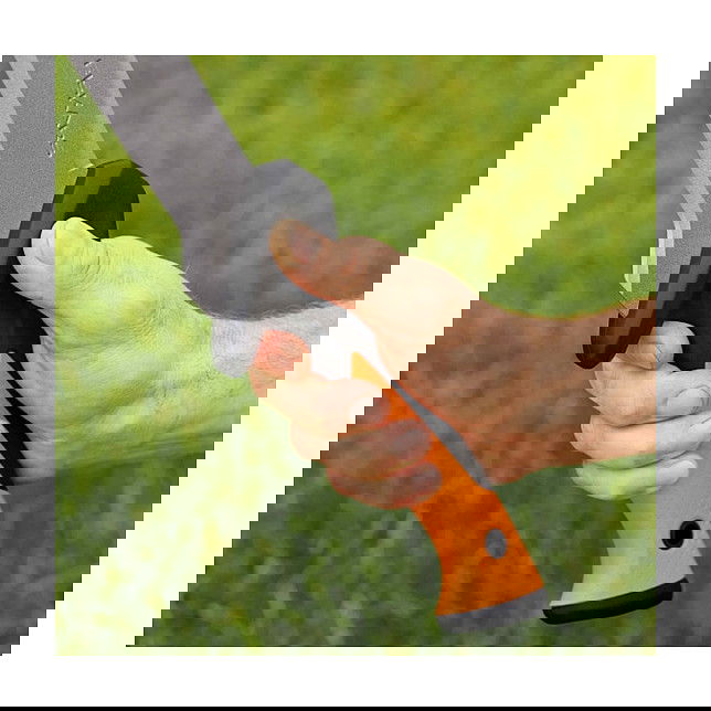 Fiskars Machete Solid Acero Inoxidable Longitud Hoja 38 cm 700 mm Peso 990 g Mango Ergonómico Naranja para Jardinería y Aventura