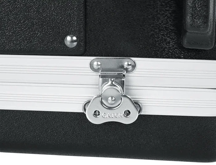 Gator Rack de audio de 10U con ruedas - Negro