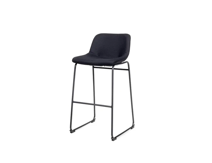 Rocada Taburete alto con asiento, respaldo bajo y tapizado tela ignífuga negro Rocada Taburete alto con asiento, respaldo bajo y tapizado tela ignífuga negro