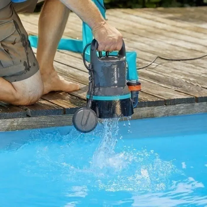 Gardena Bomba de agua clara 9000 - Caudal 9000l/h - Potencia 300W