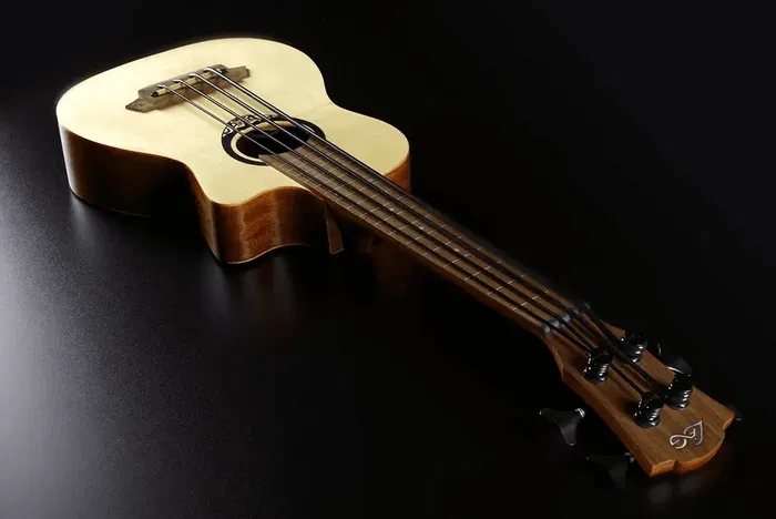 LAG Ukelele Tiki Uku Mini Bass Cutaway Eletroacustico Lag LAG Ukelele Tiki Uku Mini Bass Cutaway Eletroacustico Lag