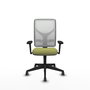Silla de oficina Motilla con mecanismo Sincro tapizada con Tela color Verde oliva y malla color Blanco. Equipada con lumbar 1D, Brazos 3D y Ruedas 65 mm parqué