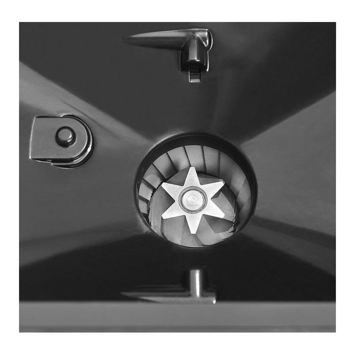 WMF Máquina de Café Automática Perfection 840L, Café en Grano y Molido, Molino Integrado, Espumador de Leche, 15 Programas, Negro/Acero Inoxidable WMF Máquina de Café Automática Perfection 840L, Café en Grano y Molido, Molino Integrado, Espumador de Leche, 15 Programas, Negro/Acero Inoxidable