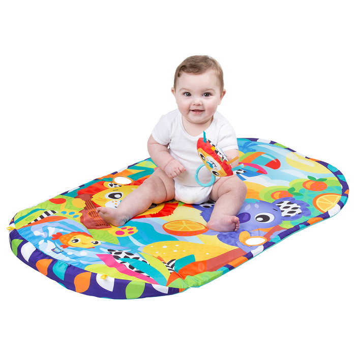 Playgro Cozy Oasis Gimnasio de Juegos - Multilingüe, para Todas las Edades, Estimulación Sensorial, con Animales de Peluche, Plegable y Portátil