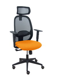 Silla de oficina Cilanco con mecanismo Sincro tapizada con Tela color Naranja y malla color Negro. Equipada con lumbar 1D, Brazos 1D, Cabecero 2D y Ruedas de parqué