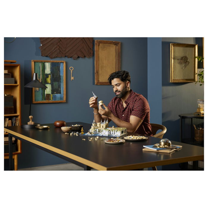 LEGO 5702017413228 Harry Potter Castillo y Terrenos de Hogwarts, Juego de Construcción de 2660 Piezas, Para Mayores de 18 Años LEGO 5702017413228 Harry Potter Castillo y Terrenos de Hogwarts, Juego de Construcción de 2660 Piezas, Para Mayores de 18 Años