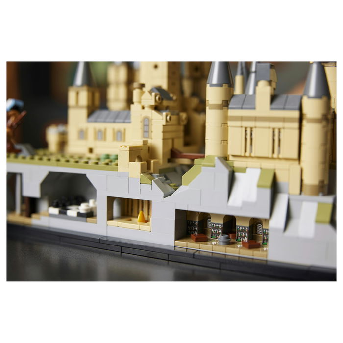 LEGO 5702017413228 Harry Potter Castillo y Terrenos de Hogwarts, Juego de Construcción de 2660 Piezas, Para Mayores de 18 Años LEGO 5702017413228 Harry Potter Castillo y Terrenos de Hogwarts, Juego de Construcción de 2660 Piezas, Para Mayores de 18 Años