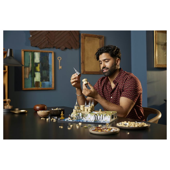 LEGO 5702017413228 Harry Potter Castillo y Terrenos de Hogwarts, Juego de Construcción de 2660 Piezas, Para Mayores de 18 Años LEGO 5702017413228 Harry Potter Castillo y Terrenos de Hogwarts, Juego de Construcción de 2660 Piezas, Para Mayores de 18 Años