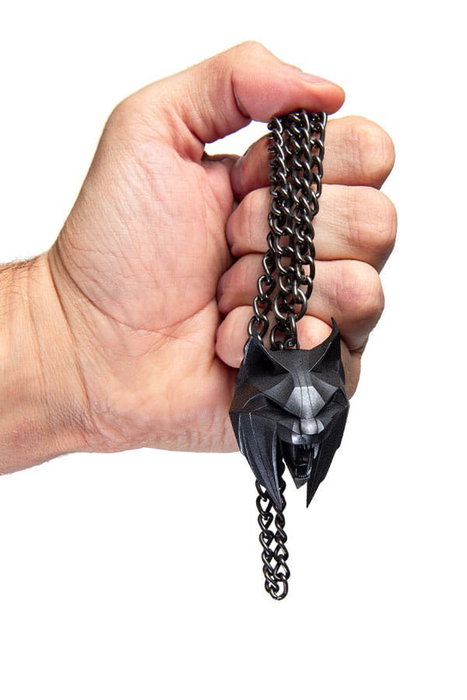 DEVplus Medallón Lynx de The Witcher con Licencia Oficial con Cadena de 75 cm
