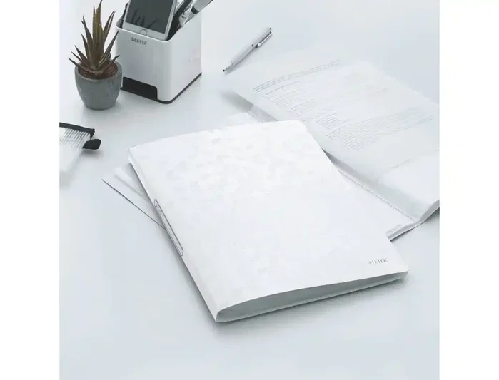 LEITZ Carpeta de fundas Leitz Wow A4 con 40 fundas, Blanco (Set de 10) LEITZ Carpeta de fundas Leitz Wow A4 con 40 fundas, Blanco (Set de 10)