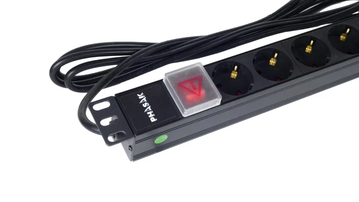 Phasak BNS 1520 Regleta para Rack de 19 pulgadas con 8 Tomas Schuko y Cable de 3m, Negro Phasak BNS 1520 Regleta para Rack de 19 pulgadas con 8 Tomas Schuko y Cable de 3m, Negro