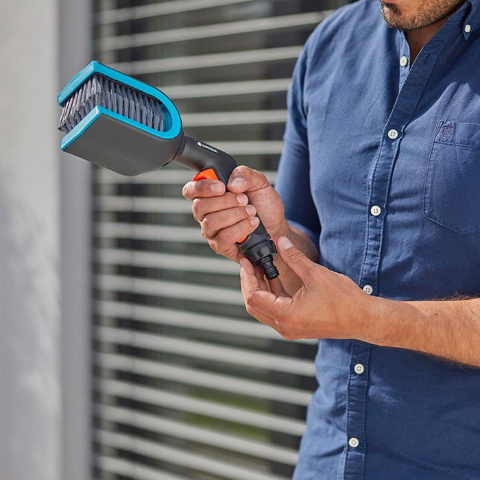 Gardena Cepillo para Limpieza de Persianas con Cabezal Giratorio para Lamas en C o Z, Gris/Azul, Ancho Lama ≤ 8cm