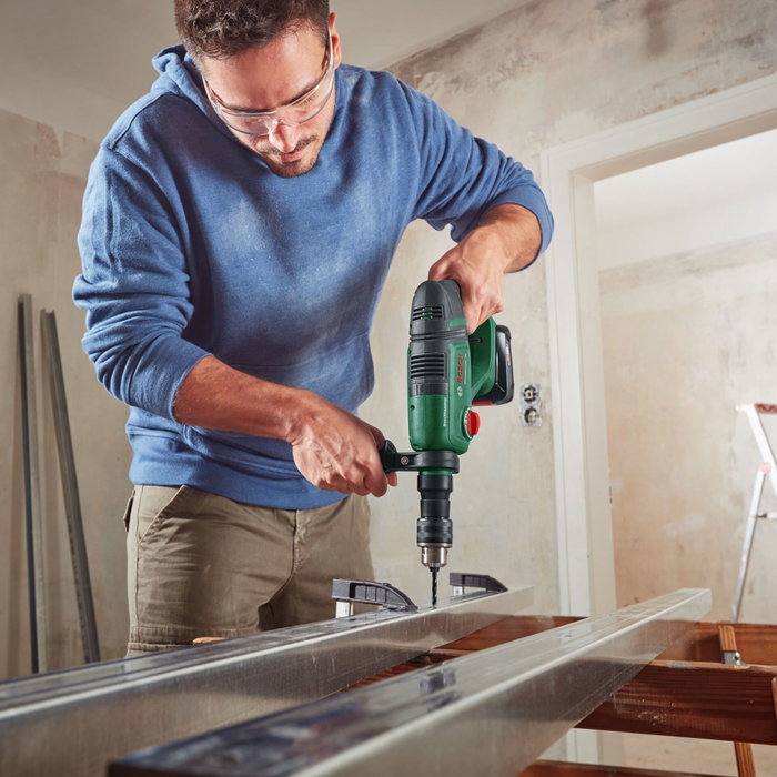 Bosch UniversalHammer 18V (1x4.0Ah + AL 18V-30) Bosch UniversalHammer 18V (1x4.0Ah + AL 18V-30)