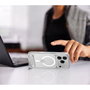 Belkin Funda Clear Series con Soporte para iPhone 17 Pro Max/18 Pro Max