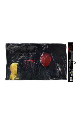 You'll float too it(2017) cojin 50x30 cm envasado al vacío it