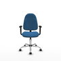 Silla de oficina Algarra con mecanismo Contacto permanente básico tapizada con Similpiel color Azul claro. Equipada con Base cromada, Brazos 1D y Ruedas autofrenantes