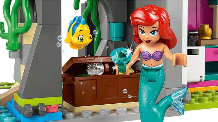 LEGO Disney Castillo de las Princesas y Mascotas Reales 43267